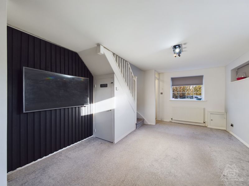 Property photo 3 of 14 Photo 9