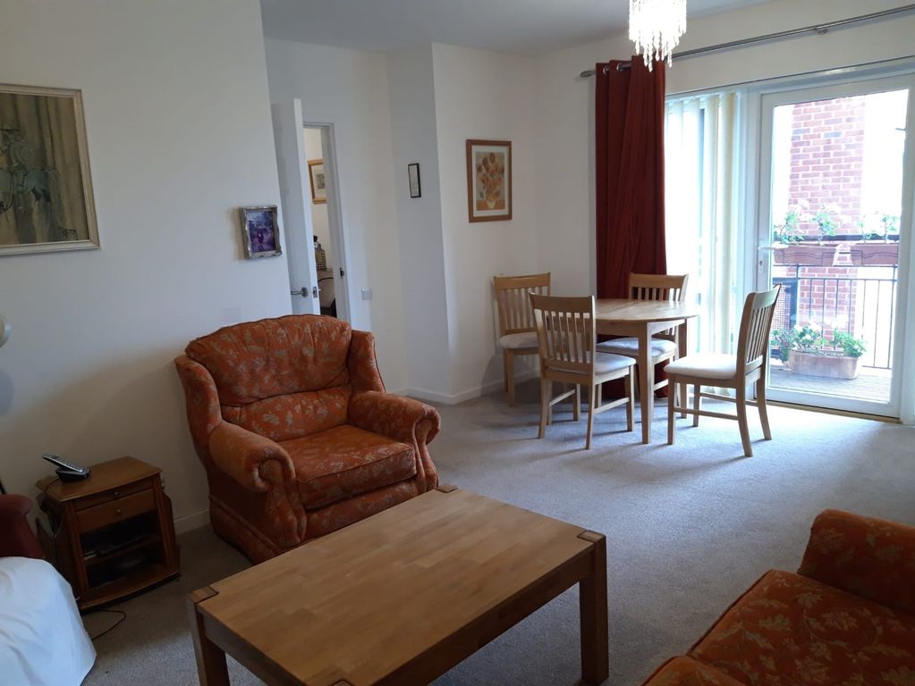 Property photo 2 of 9