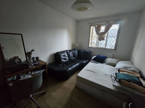 Property photo 3 of 3