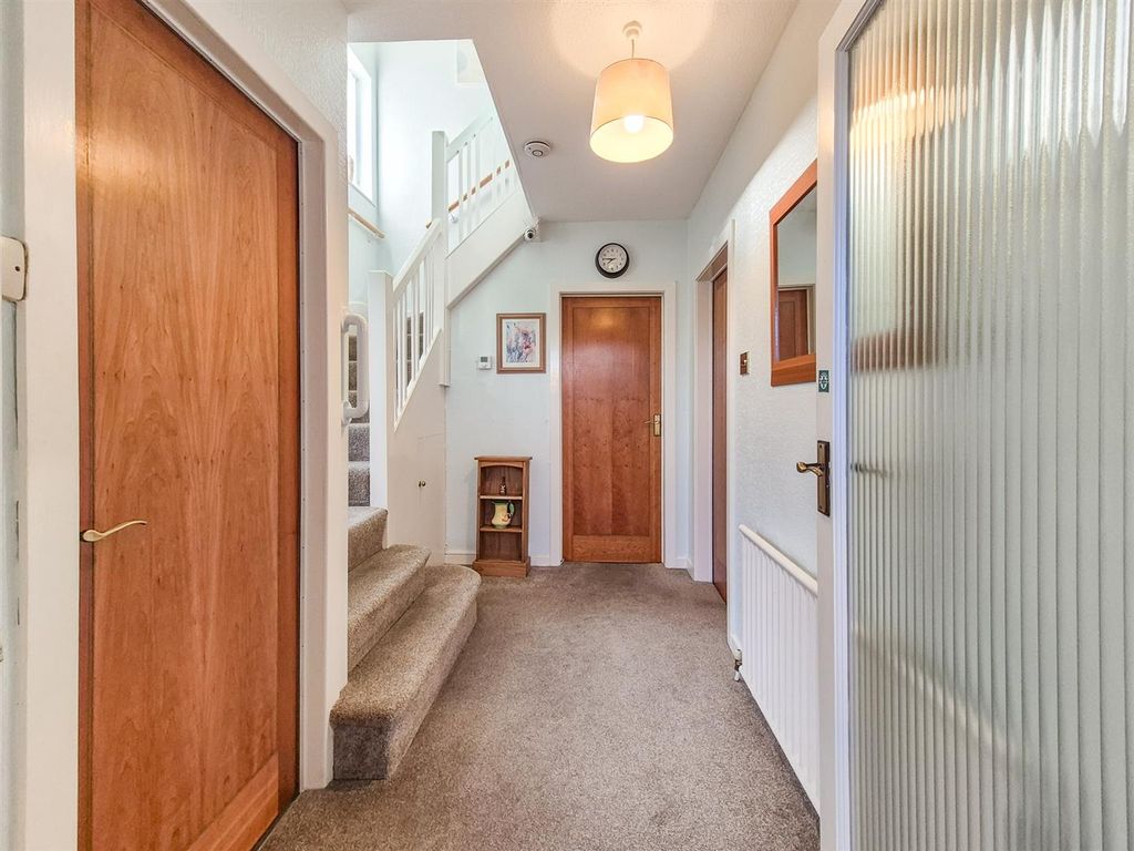 Property photo 2 of 24 Hallway