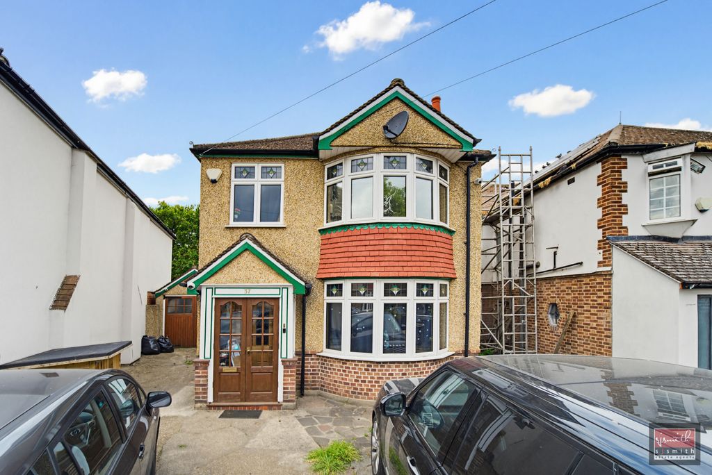 Property photo 2 of 16