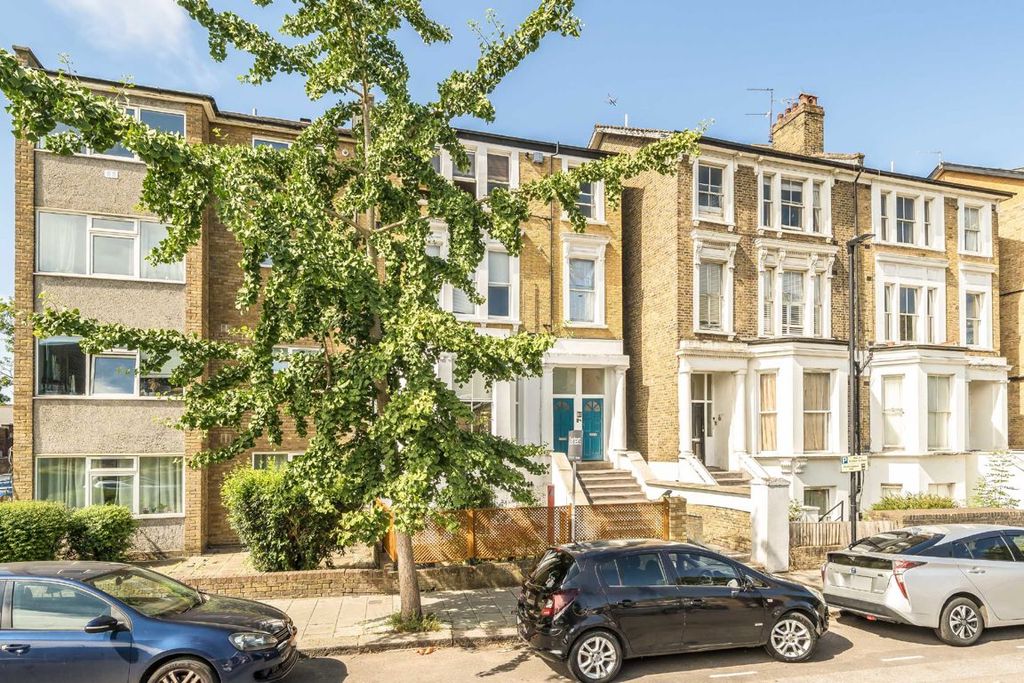 Property photo 1 of 7