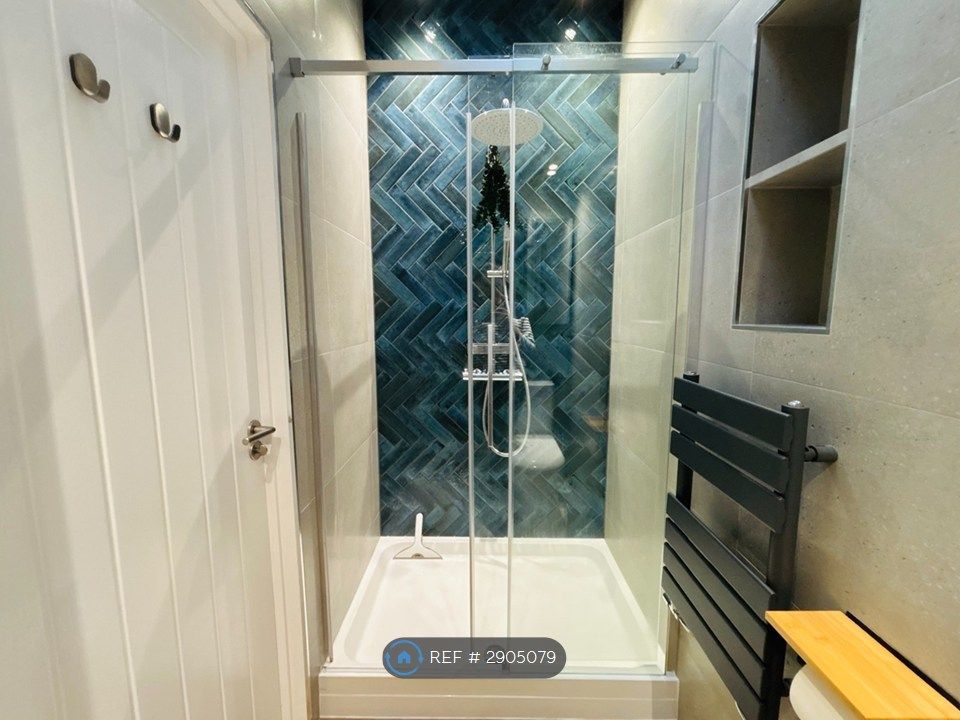 Property photo 3 of 15 Bedroom 1 Ensuite