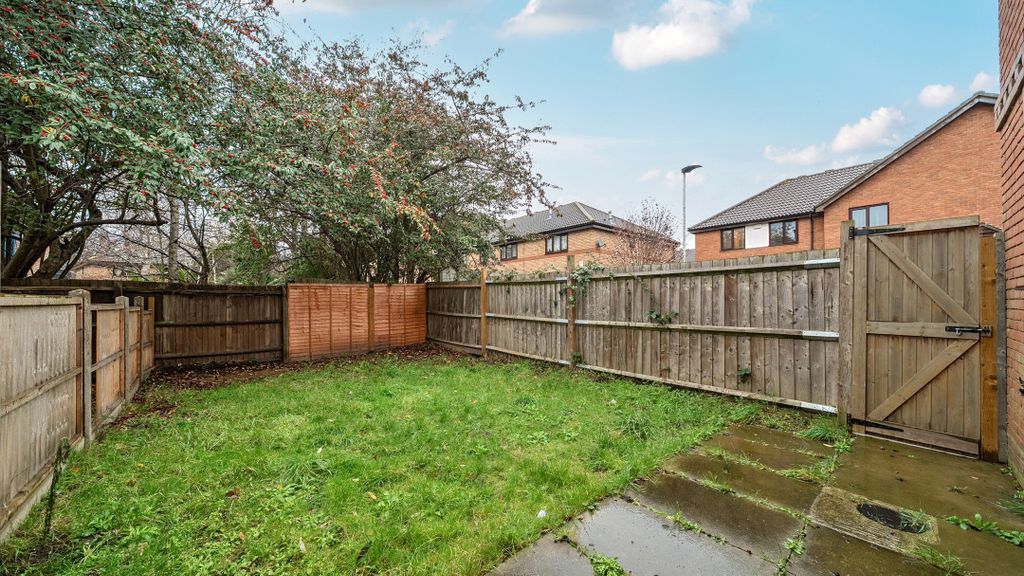 Property photo 3 of 17