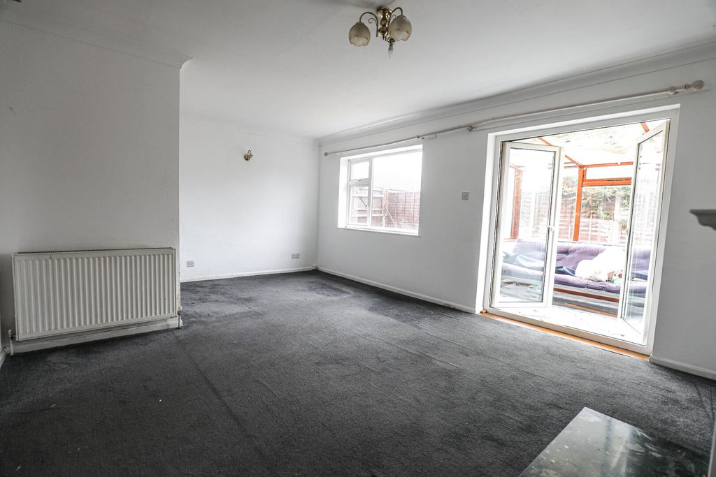 Property photo 2 of 9 Living Room