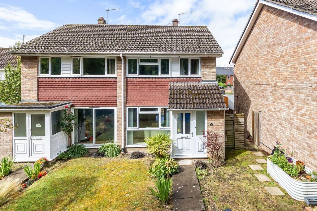 Property photo 1 of 18