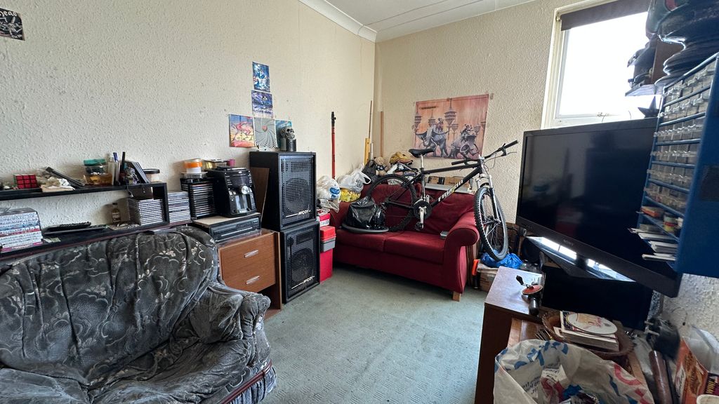 Property photo 2 of 7 Img_5144