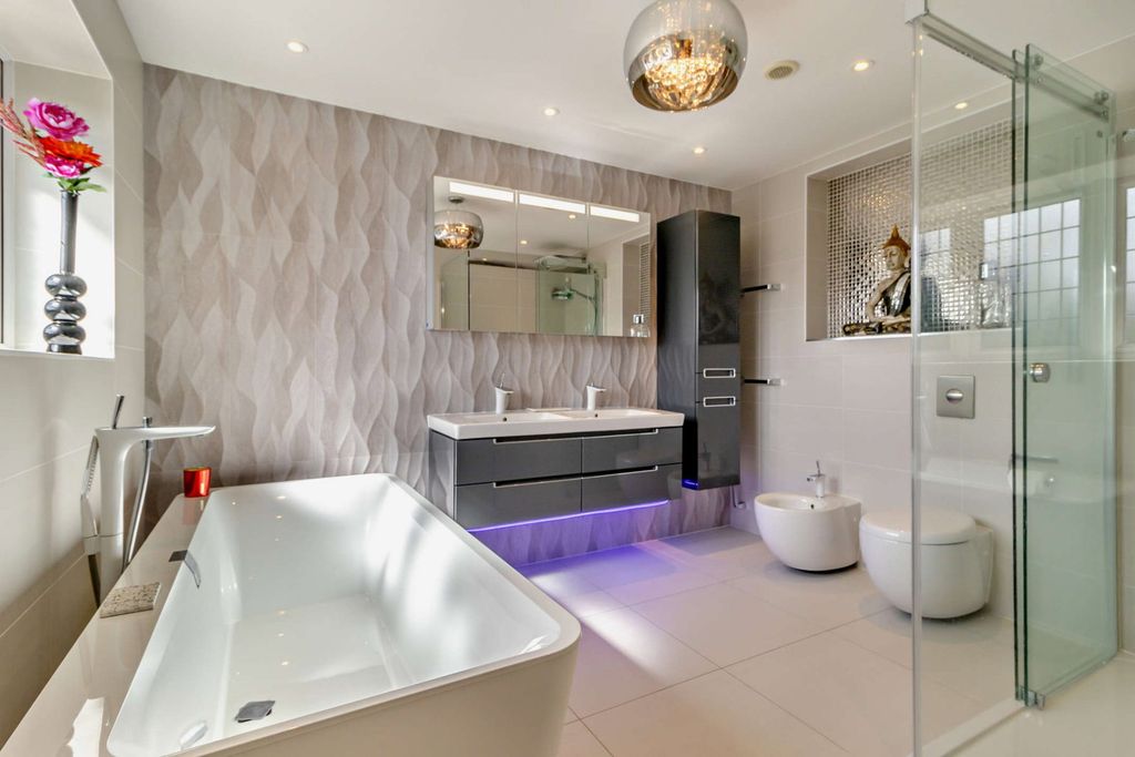 Additional image 7 of 5 bed detached house for saleSouth View Road, Pinner Hill HA5