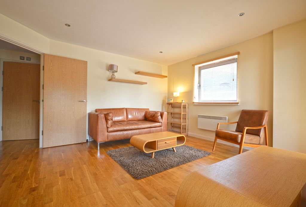 Property photo 2 of 13 Gallery