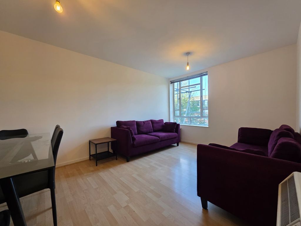 Property photo 3 of 8