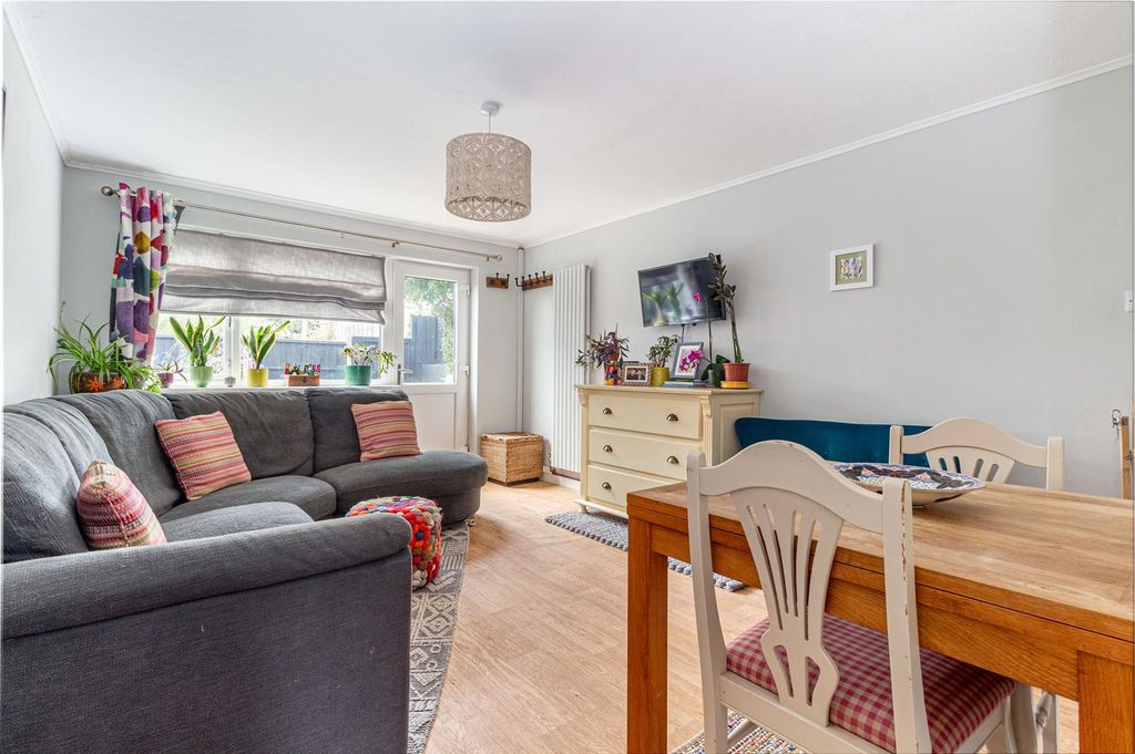 Property photo 2 of 21 Liiving-Room-3.Jpg