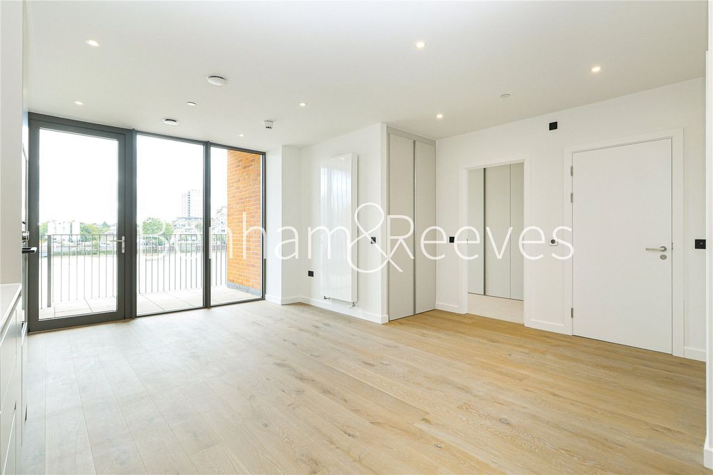 Property photo 1 of 29 Picture No. 45