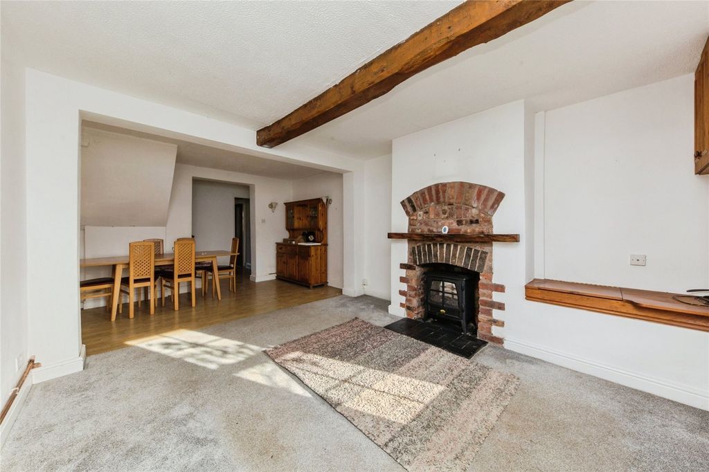 Property photo 3 of 16 Picture No. 02