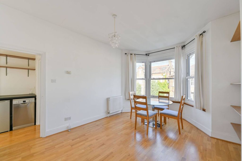 Property photo 3 of 9