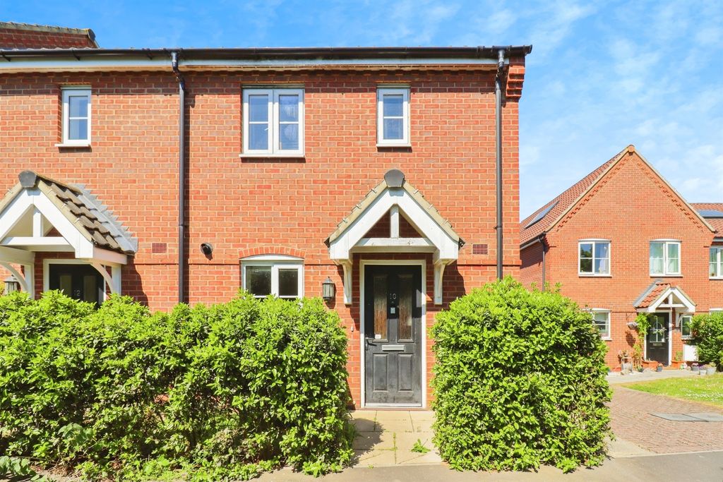 Property photo 2 of 16
