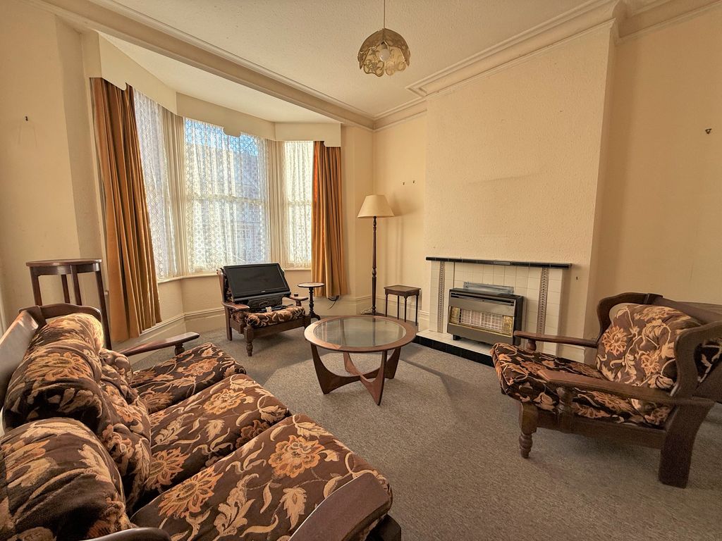 Property photo 2 of 14 Img_9789