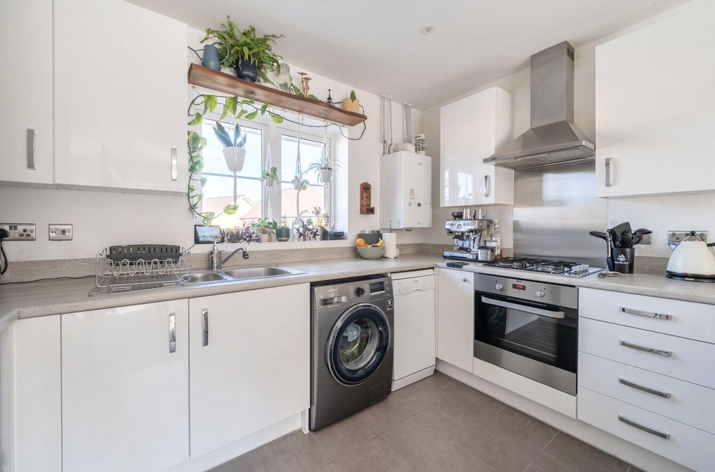 Property photo 3 of 12 1479053-3-6A2c38d...