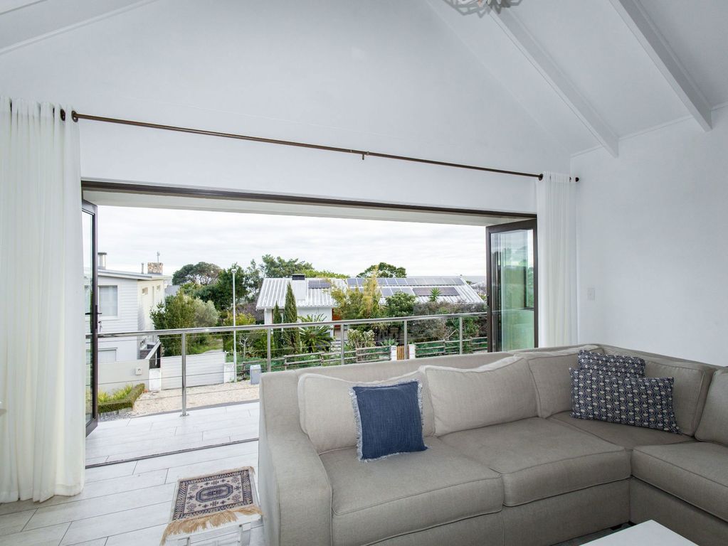 Property photo 2 of 42 Hf1746754