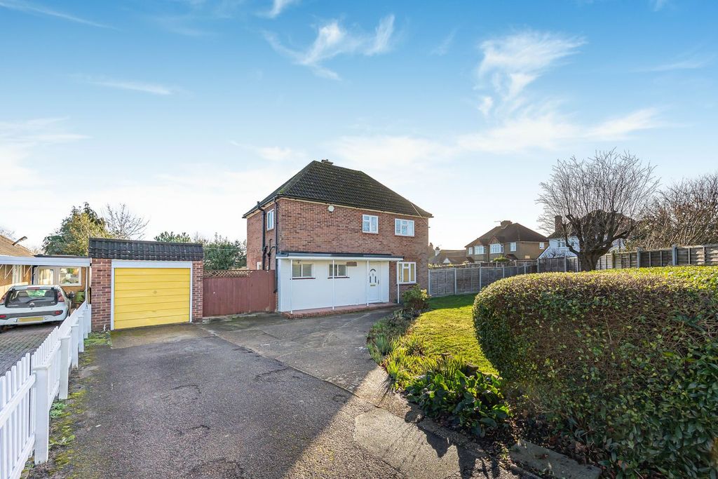 Property photo 1 of 18