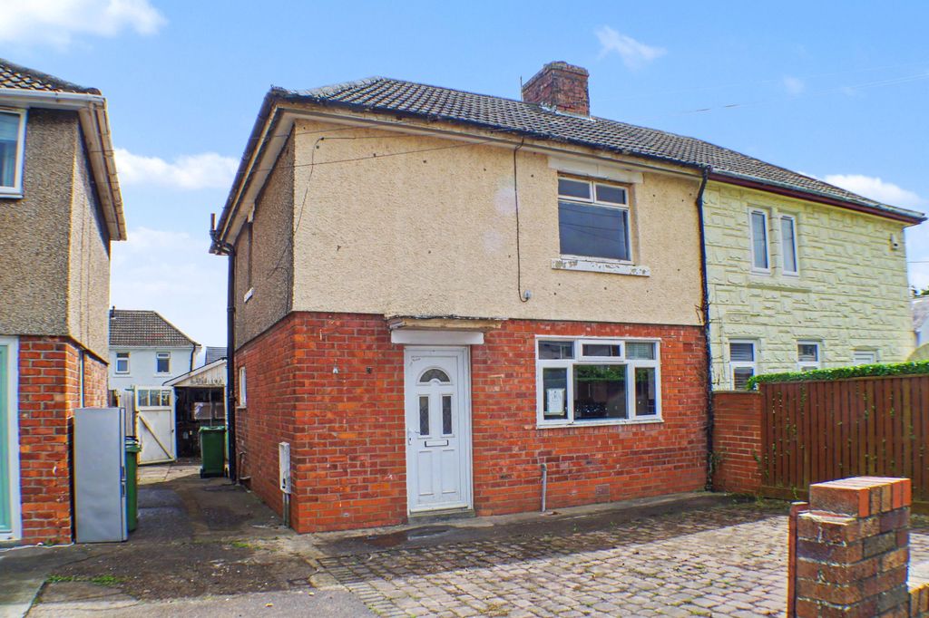 Property photo 1 of 14 21 Oxford Road, Choppington, Ne62 5Hp