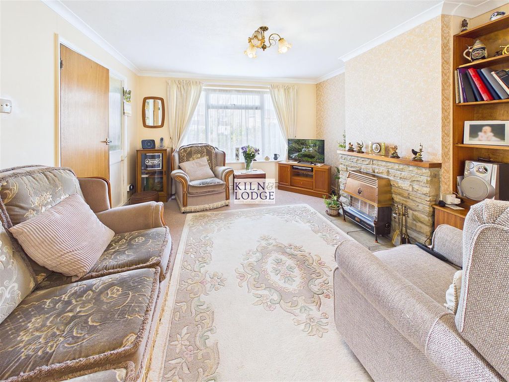 Property photo 3 of 16