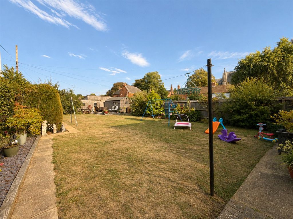 Property photo 3 of 15 Picture No. 10