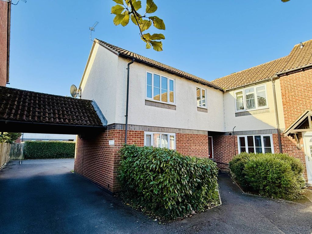 Property photo 1 of 7