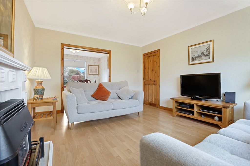 Property photo 2 of 16 Picture No. 07