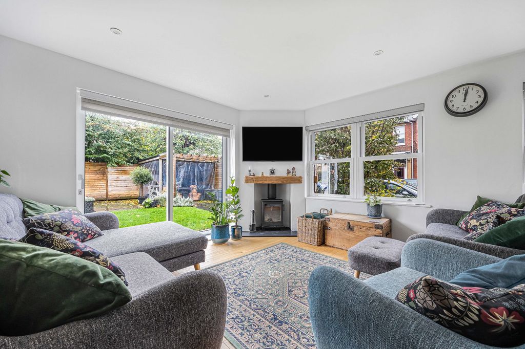 Property photo 2 of 21 Picture No. 26