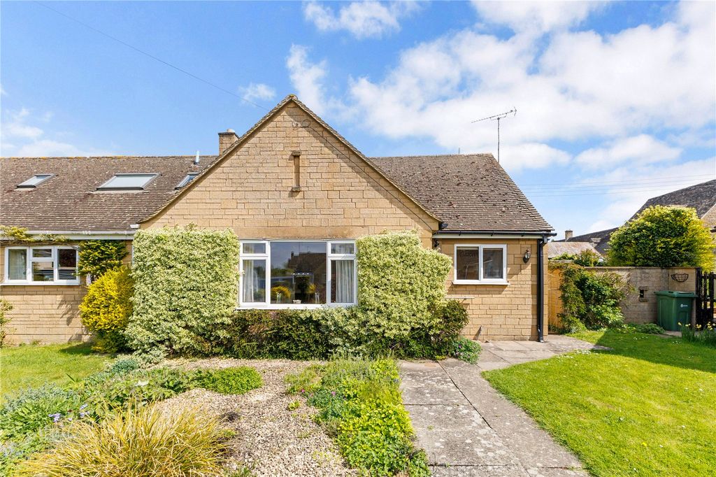 Property photo 1 of 17 2 Frampton Drive