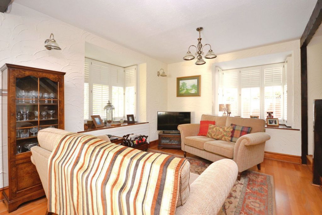 Property photo 3 of 25