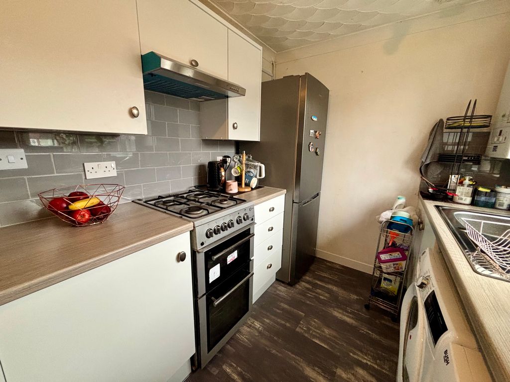 Property photo 2 of 10 Image