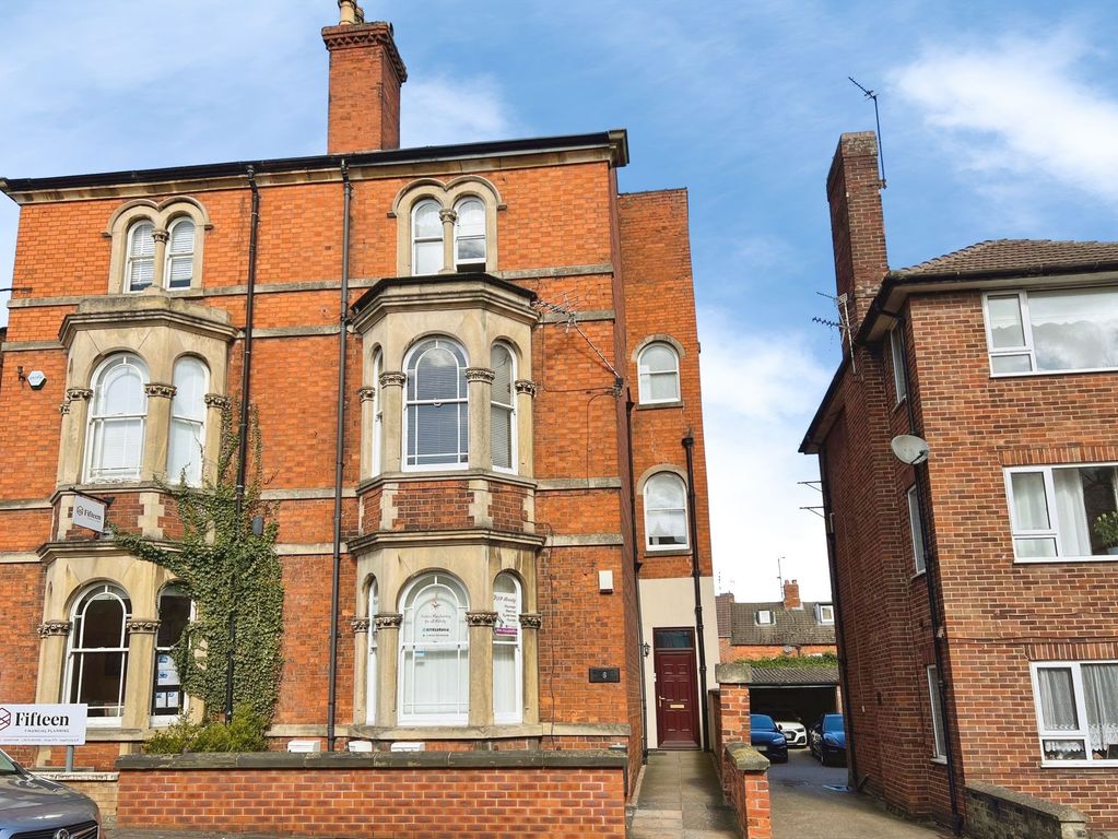 Property photo 2 of 16