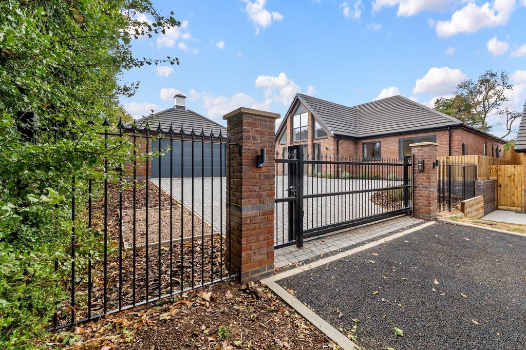 Property photo 1 of 30
