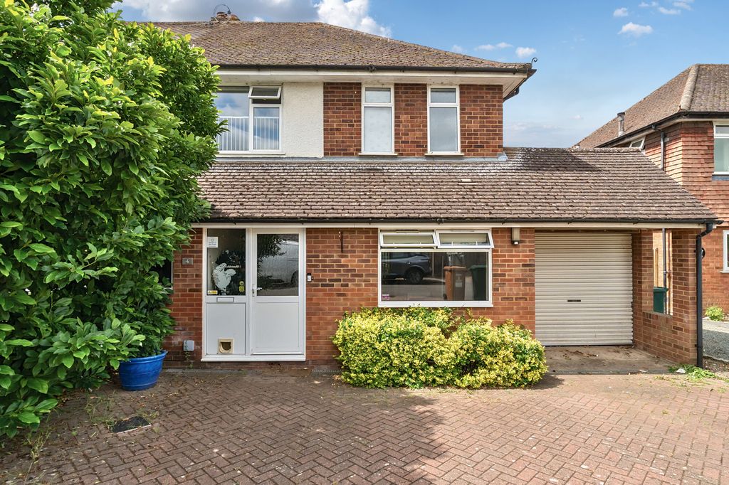 Property photo 1 of 12