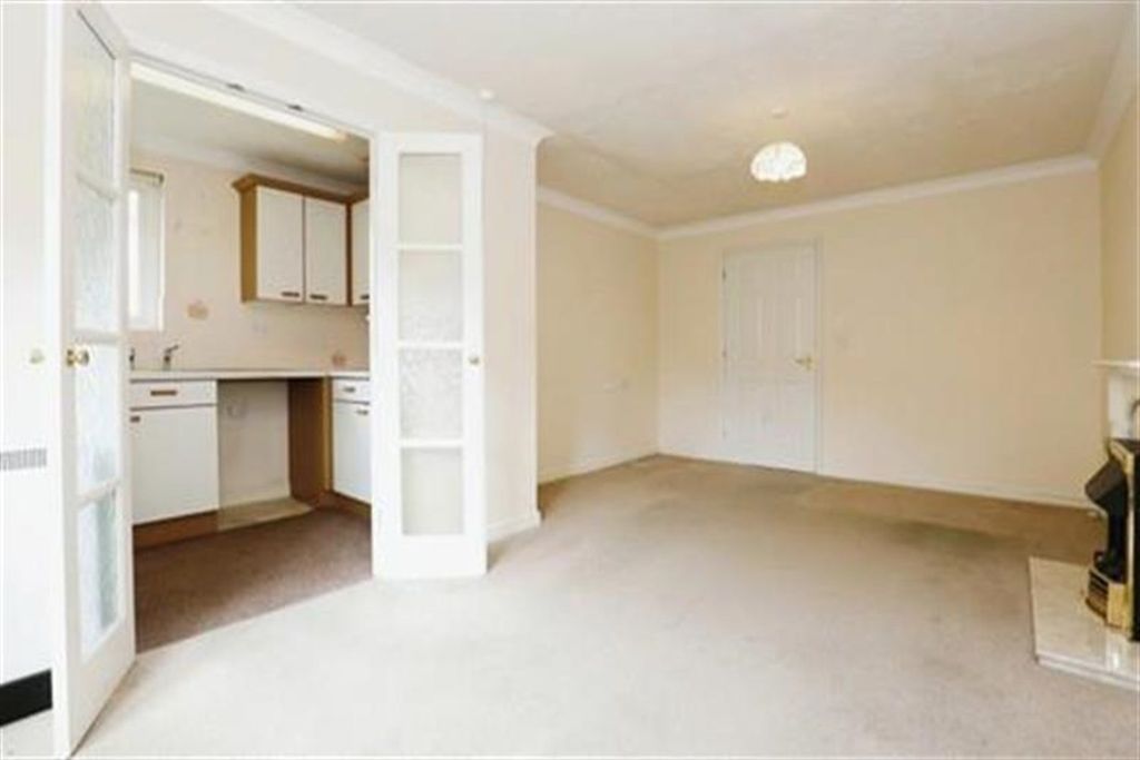 Property photo 3 of 4 (Thumbnail)