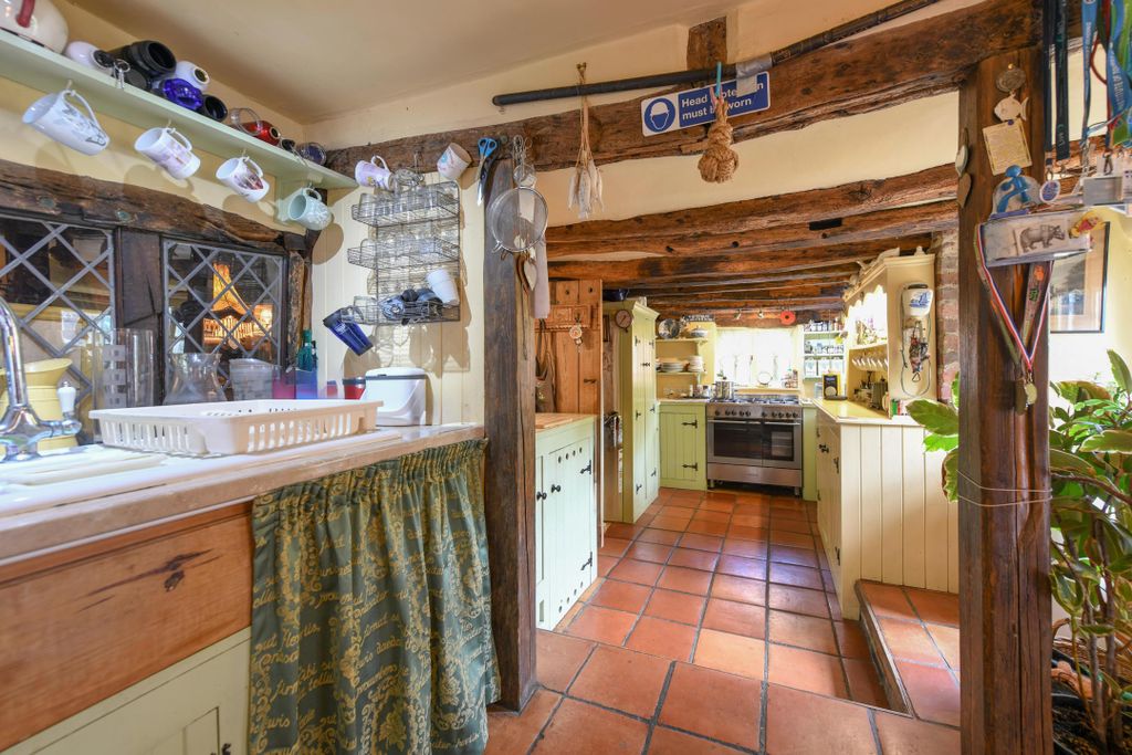 Property photo 2 of 34
