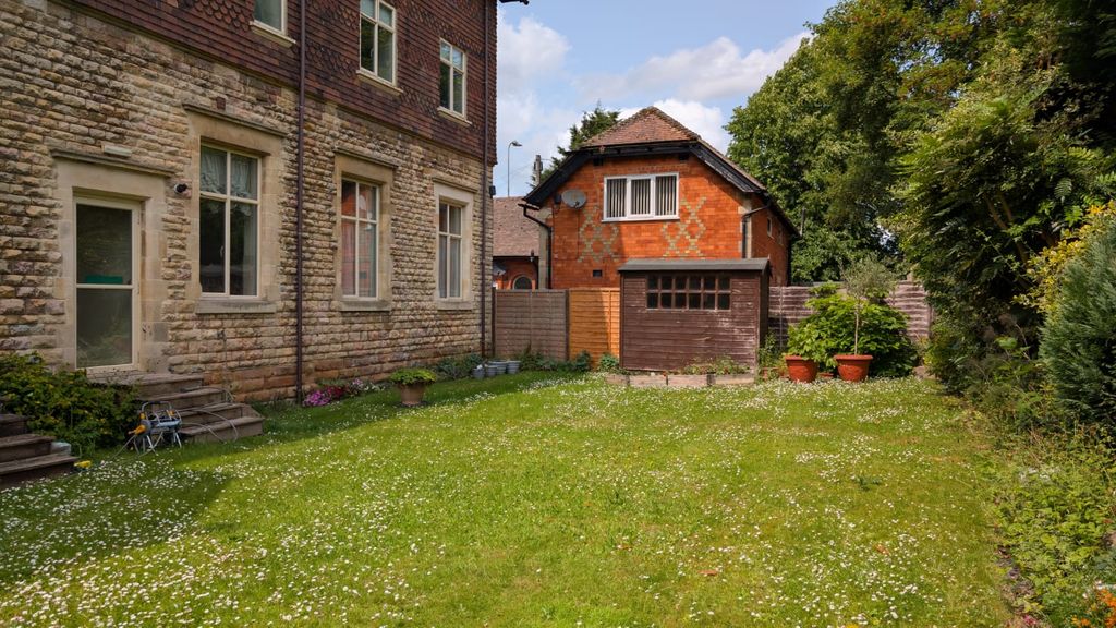 Property photo 3 of 41