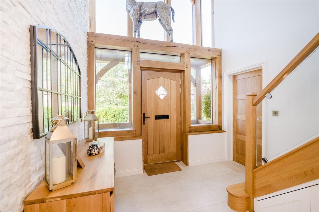 Property photo 3 of 50