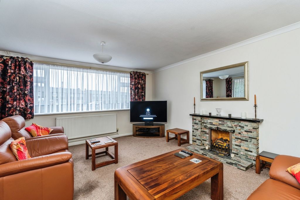 Property photo 2 of 20 Pbox-Img.Jpg