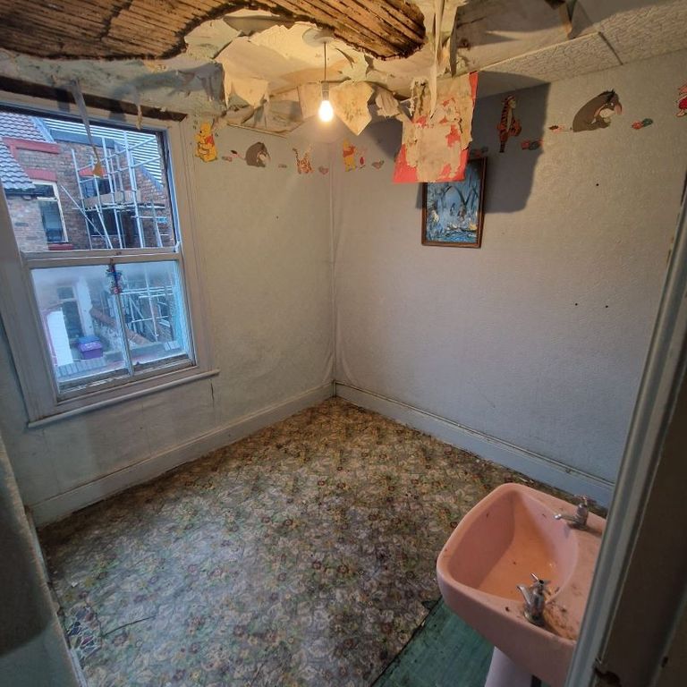 Property photo 3 of 6