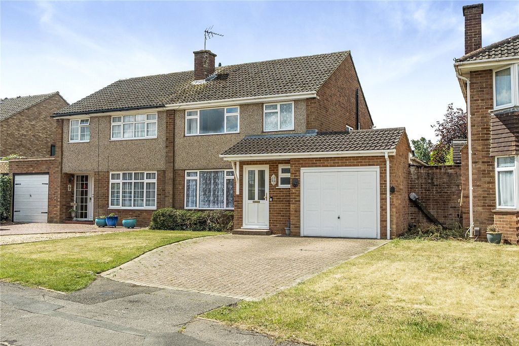 Property photo 1 of 16 Picture No. 21