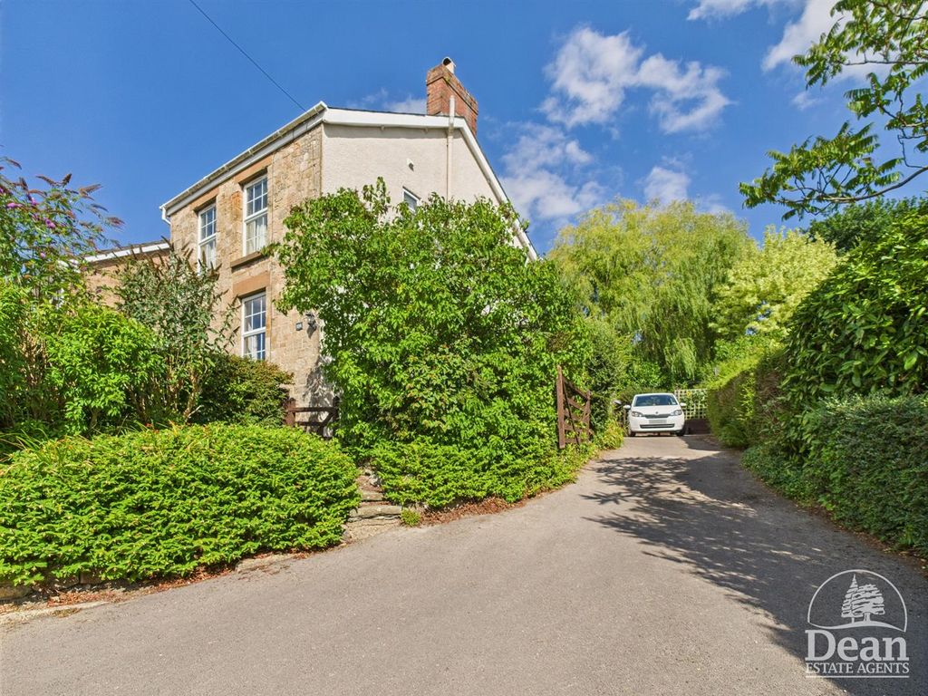 Property photo 1 of 42