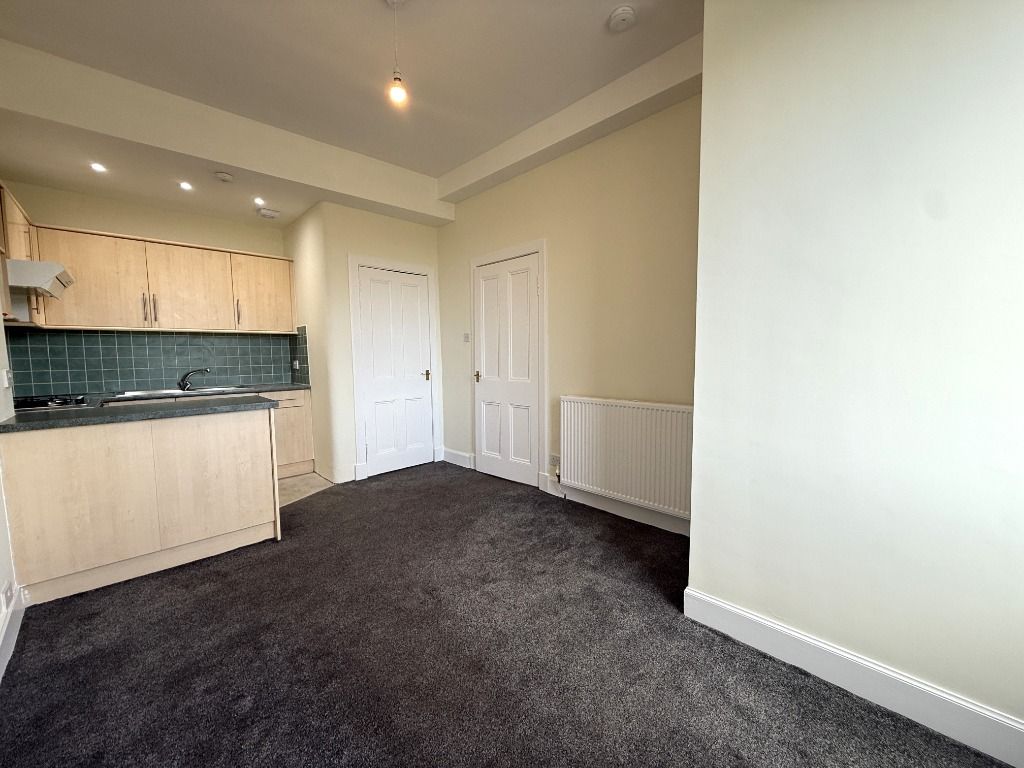 Property photo 3 of 8 Photo 3