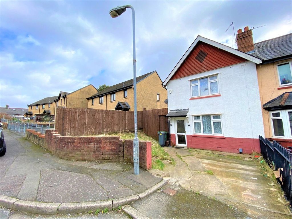 Property photo 2 of 13