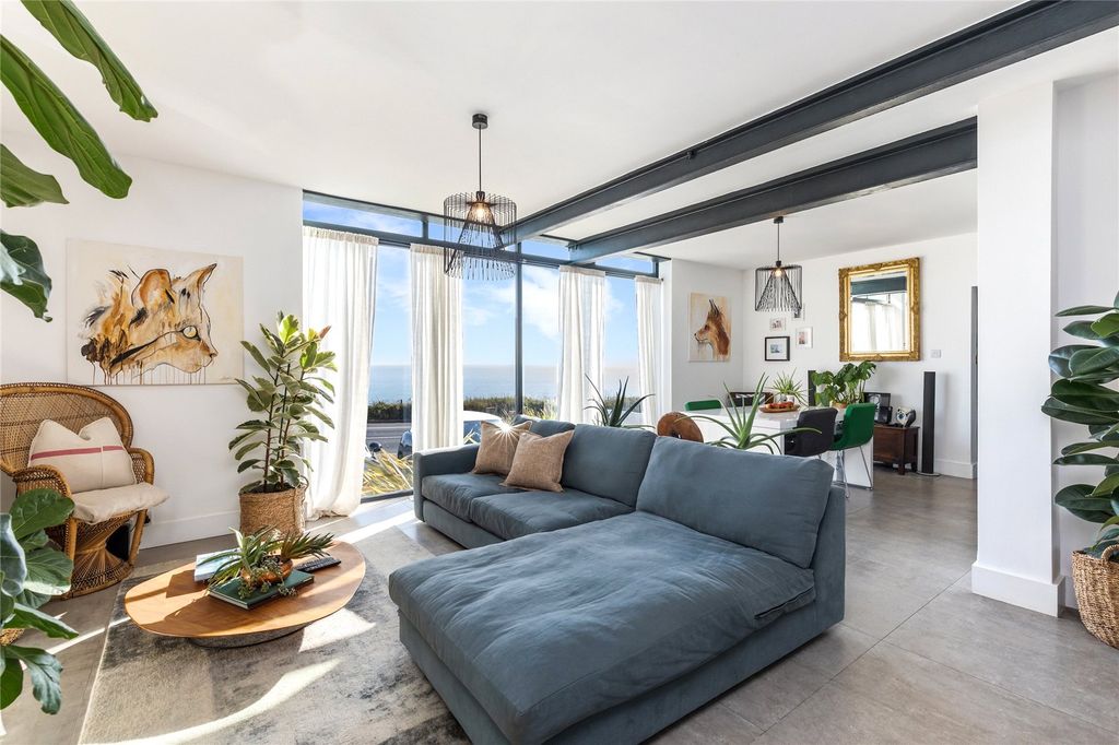 Property photo 2 of 24 Picture 2