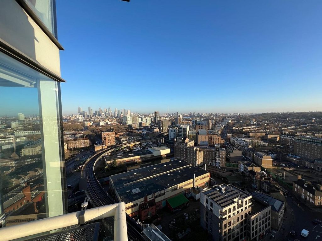 Property photo 3 of 9 Photo 2