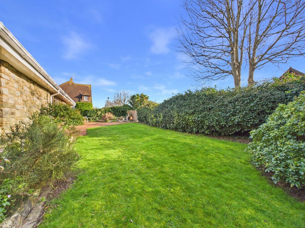 Property photo 3 of 27