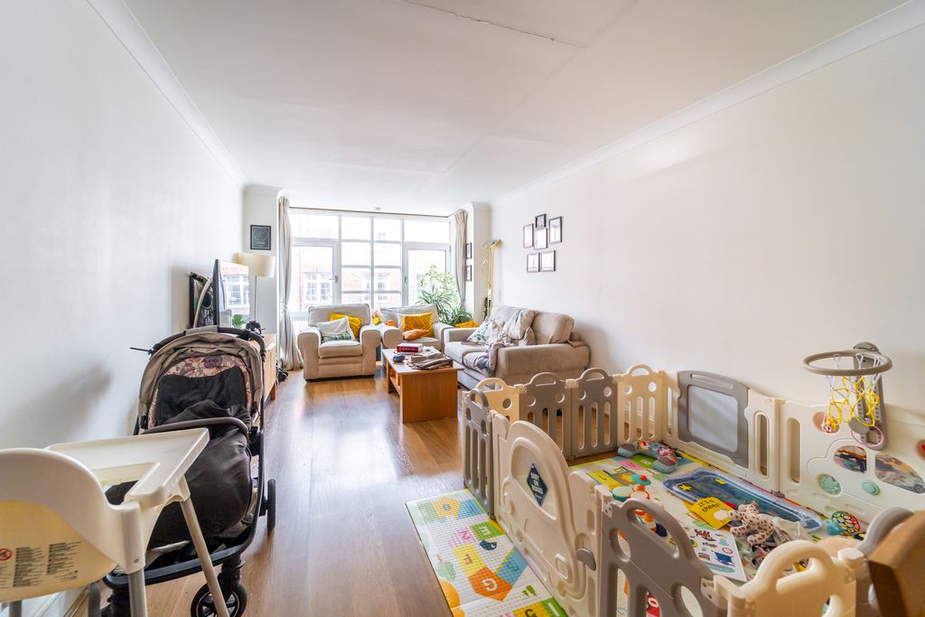 Property photo 2 of 12 Ndb04752