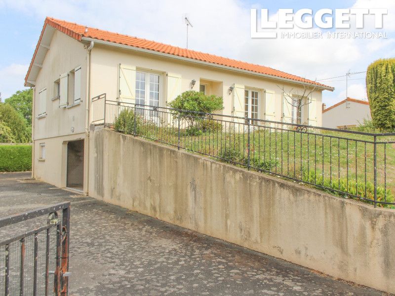 Property photo 2 of 10